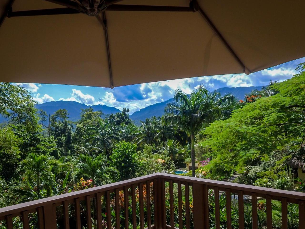 Sleeping Giant Rainforest Lodge Бельмопан Экстерьер фото