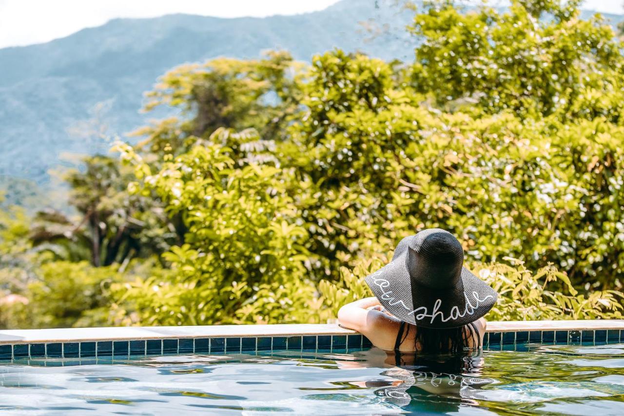 Sleeping Giant Rainforest Lodge Бельмопан Экстерьер фото
