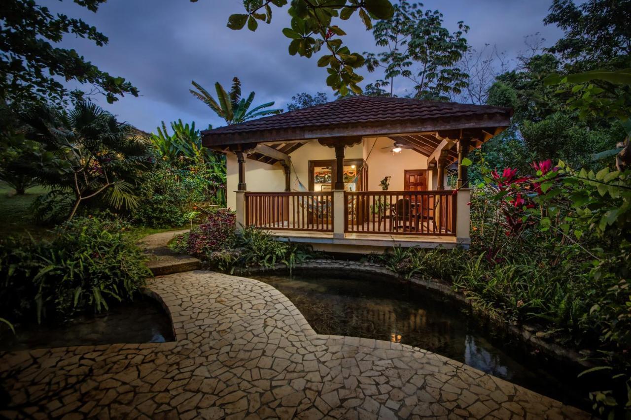 Sleeping Giant Rainforest Lodge Бельмопан Экстерьер фото